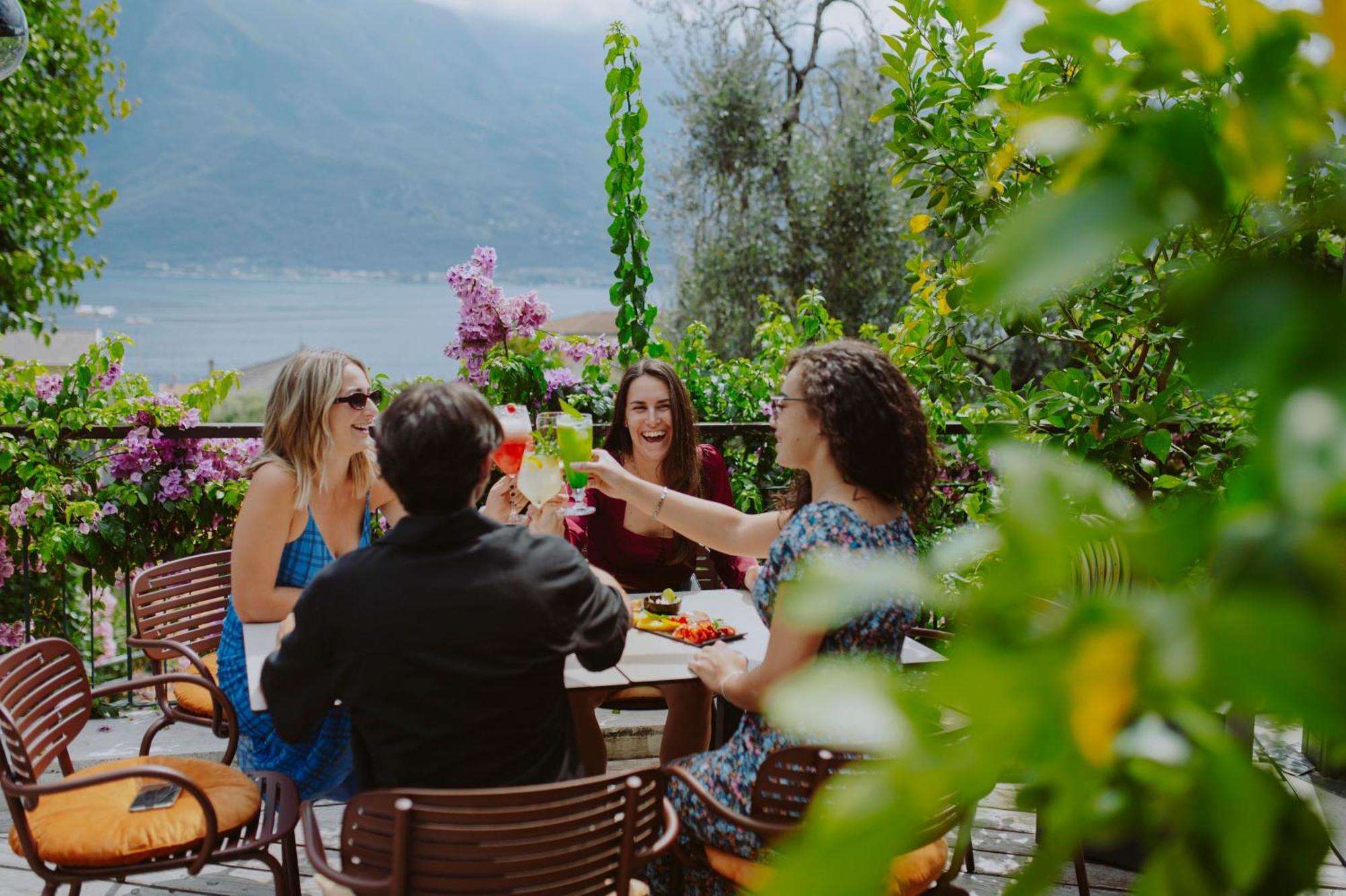 Hotel Limone Лимоне сул Гарда Екстериор снимка